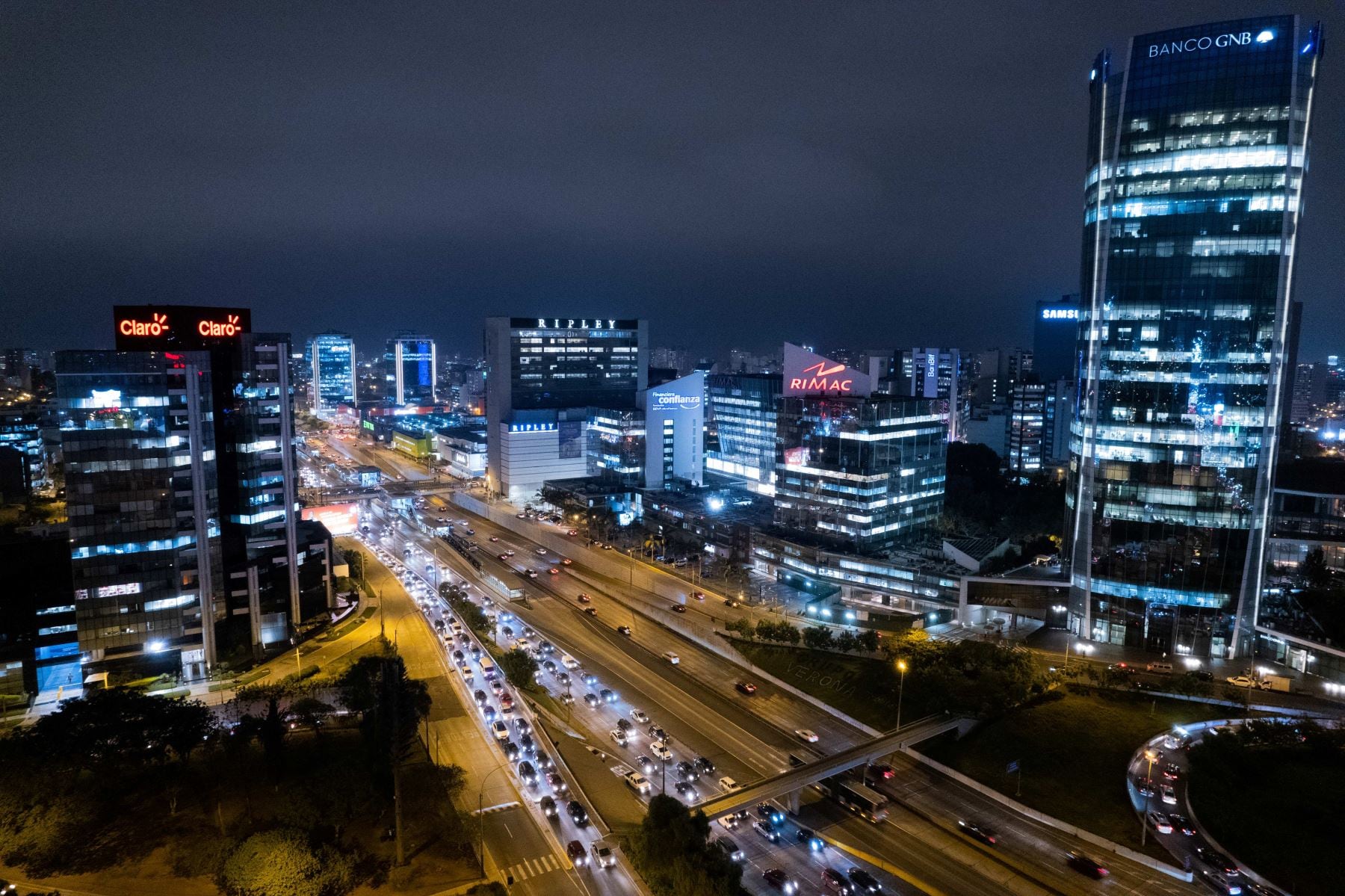 La economía se muestra dinámica, principalmente por actividades primarias como la minería, pesca, principalmente.