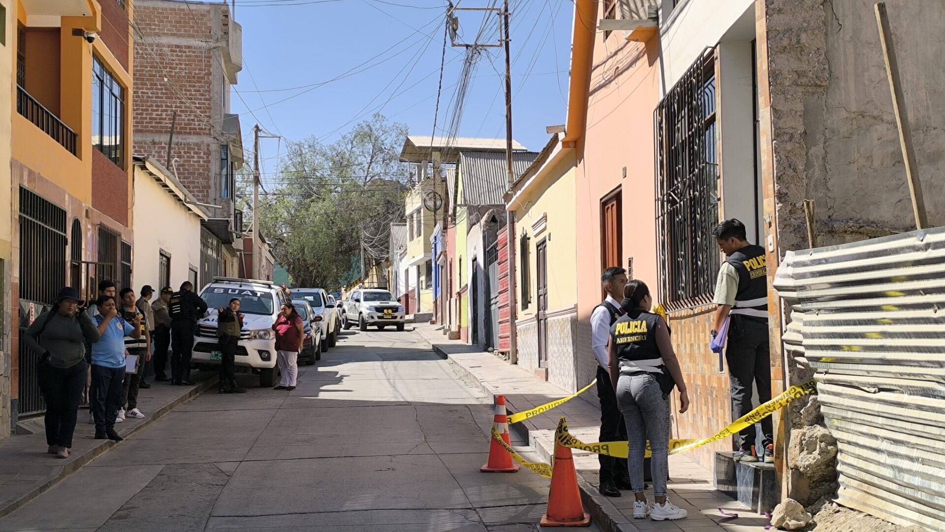 Vecinos presumen que los delincuentes se habrían confundido de inmueble. (Foto: Difusión)