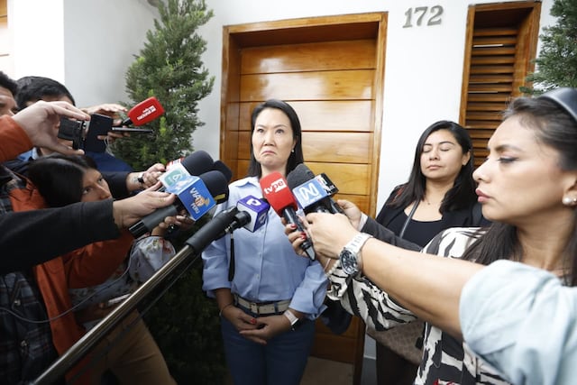 Keiko Fujimori declara a la prensa (Fotos: Mario Zapata/GEC)