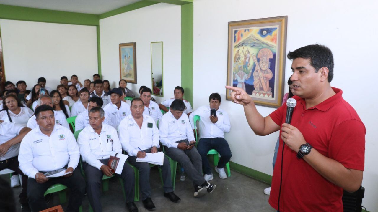 Municipalidad Provincial de Trujillo quiere hacer obras. El alcalde Mario Reyna también ofreció donar terreno municipal para que pobladores cuenten con un moderno puesto de salud.