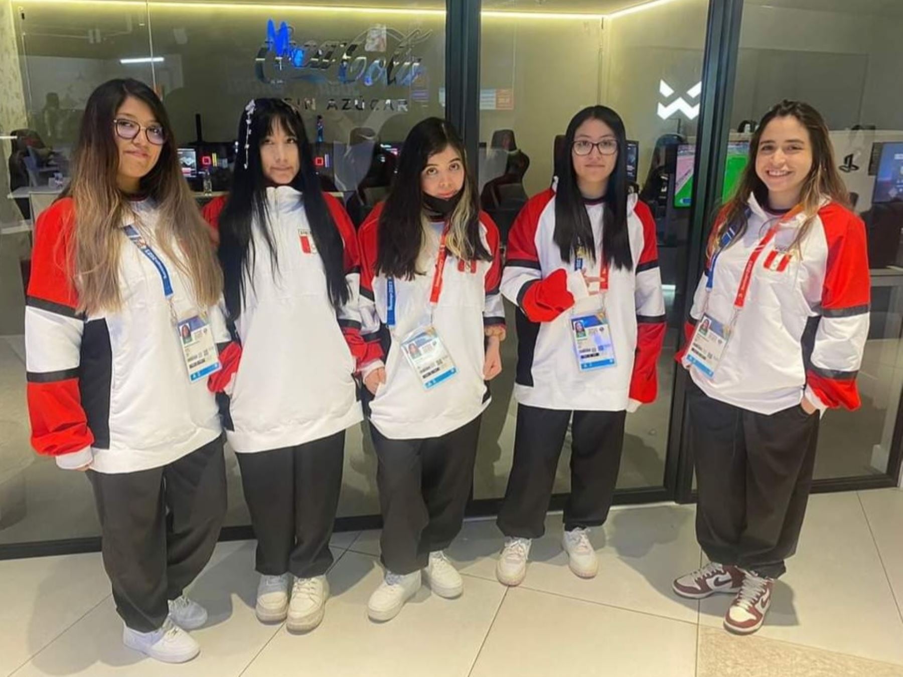 Equipo femenil peruano de Dota 2