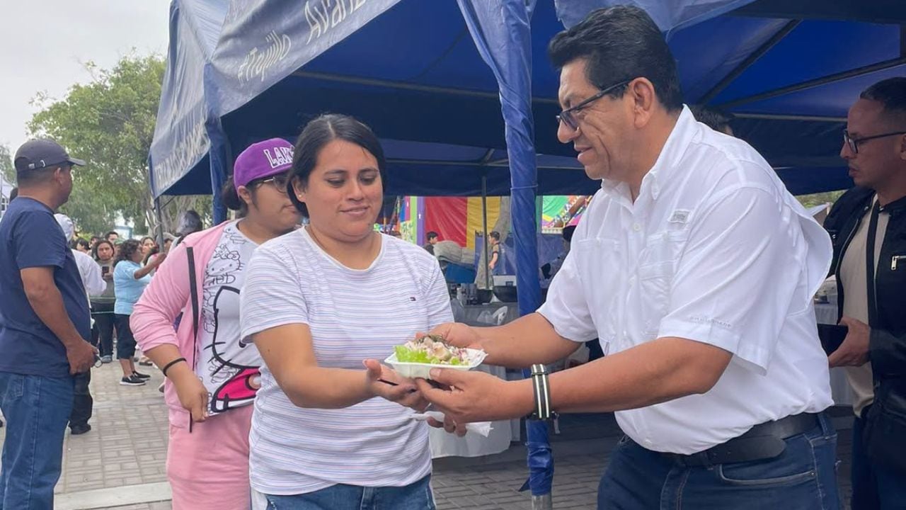 También se distribuyeron mil porciones de ceviche.