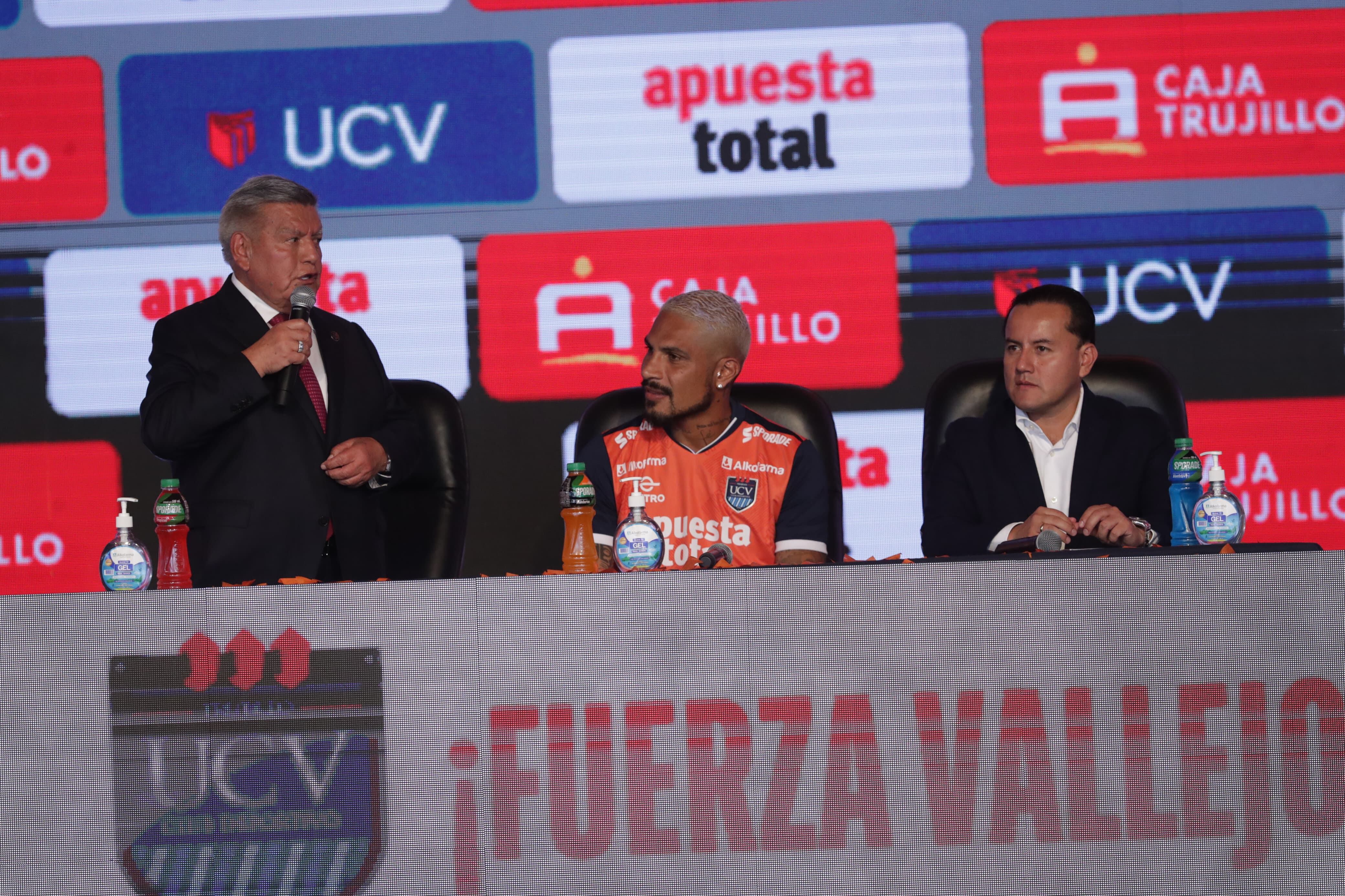 César Acuña destacó trabajo de Richard Acuña durante presentación a Paolo Guerrero (Alessandro Currarino / @photo.gec)