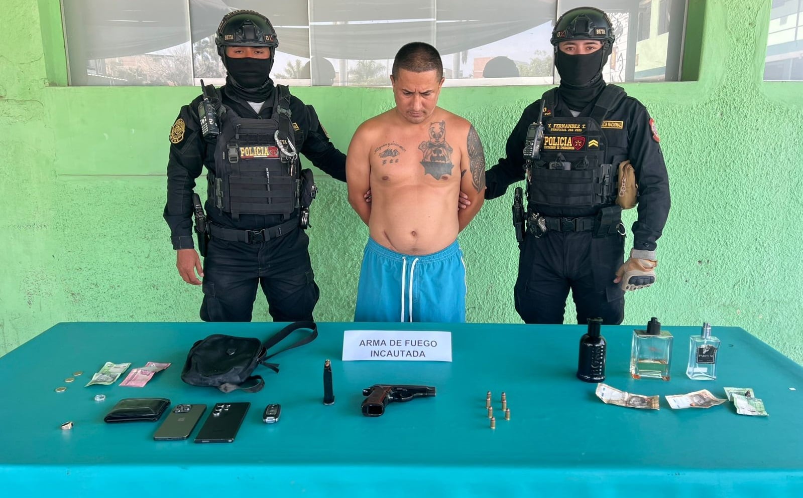 Sujeto fue intervenido por agentes policiales.