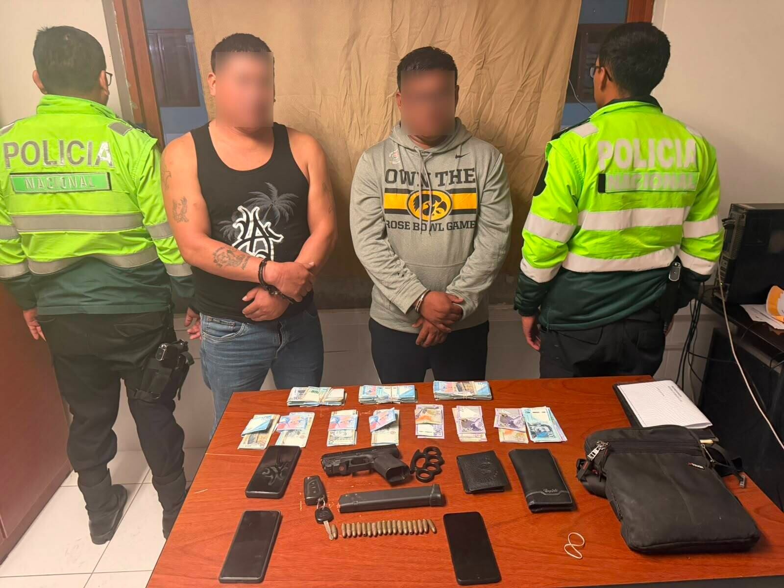 Dos intervenidos en el distrito de Ocoña, provincia de Camaná. Foto: PNP.