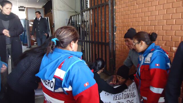 Enfermo llega a gobierno regional para pedir traslado  a Lima