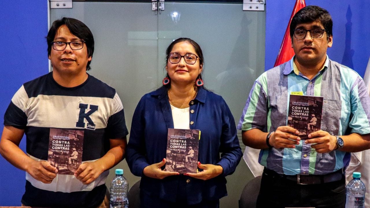 Contra todas las contras, 103 años de Trilce de Carlos Fernández y Valentino Gianuzzi constituye una obra de investigación cultural y literaria que dialoga con la historia editorial, biográfica y crítica del poemario Trilce de César Vallejo.