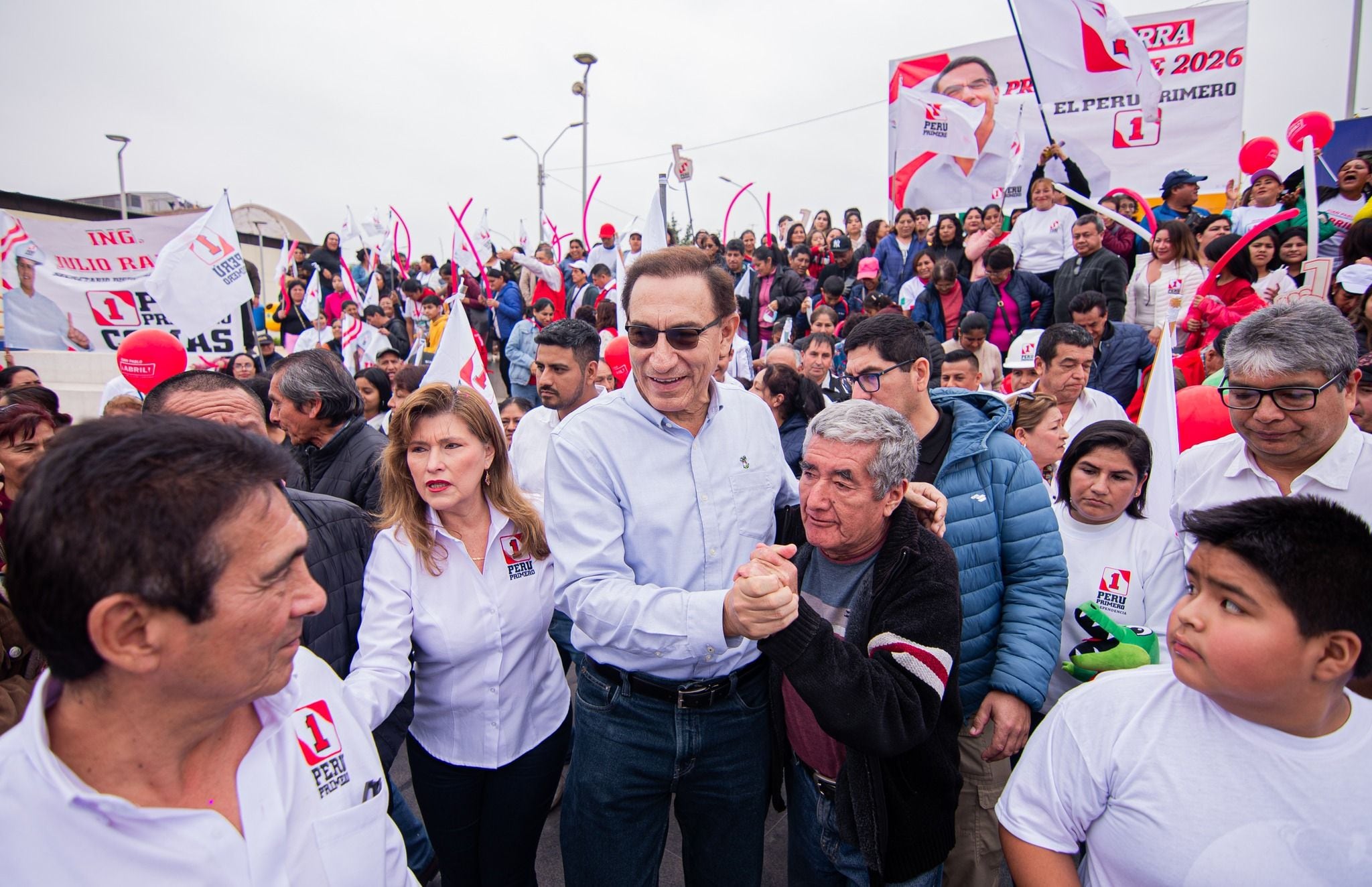 En las actividad políticas en las que participa en Lima, se promueve la candidatura de Martín Vizcarra a la presidencia pese a que está inhabilitado. Foto: Facebook Martín Vizcarra