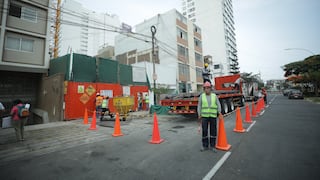 Jesús María: Reportan un muerto tras caída de una grúa en obra de construcción