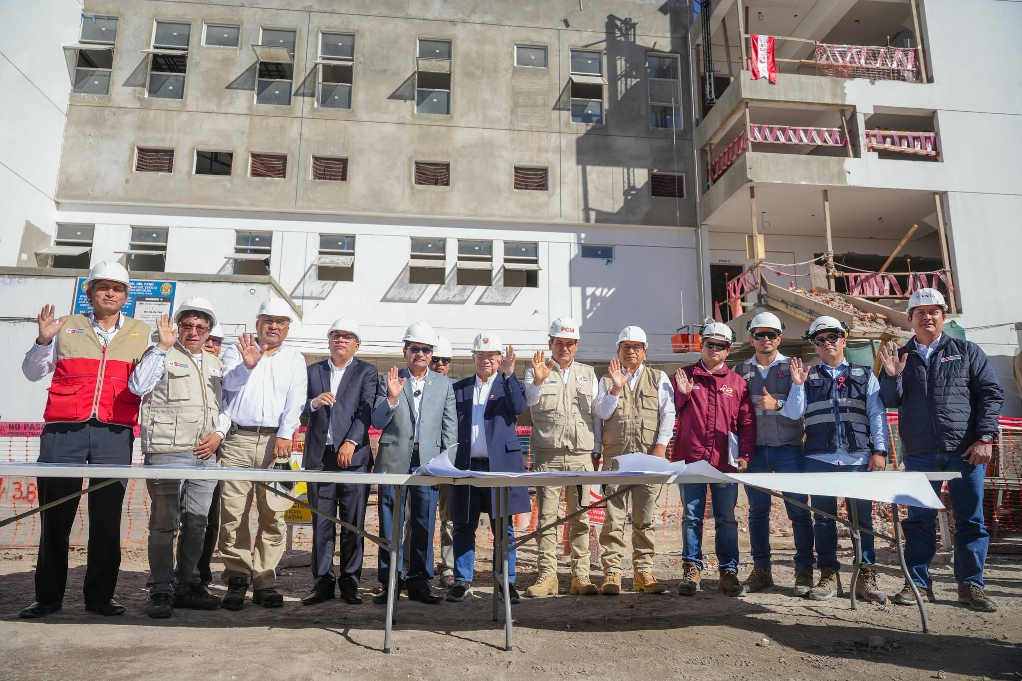 Presidente inspecciona hospital Maritza Campos, una obra que acumula nueve años de retraso (Foto: Gobierno Regional de Arequipa)