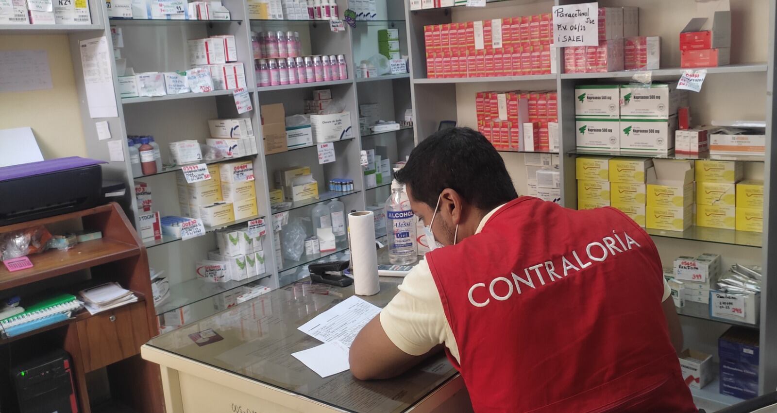 La Contraloría constató que personal bajo la modalidad de locación de servicio de diferentes centros de salud para la atención de pacientes dengue no tienen contrato.