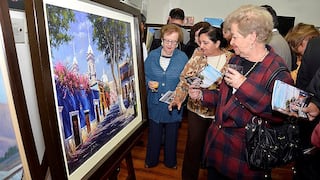 Artistas exhiben sus obras pictóricas por Aniversario de Moquegua