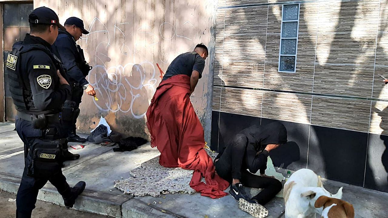 Los agentes de serenazgo acudieron ante el llamado de vecinos de la urbanización Palermo.