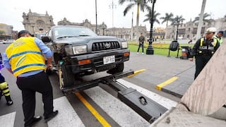 Municipalidad de San Miguel multará a conductores que estacionen mal su auto 