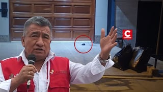 Carabayllo: motociclistas lanzan explosivo al domicilio del alcalde Pablo Mendoza a metros de comisaría