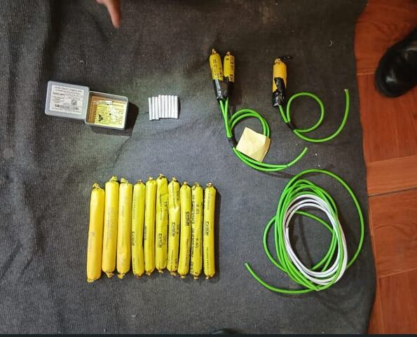 Los explosivos fueron incautados en la habitación de un hostal, donde se alojaba