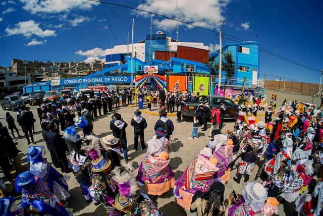 Se trata de una representación humorística de los bailes que trajeron los españoles, como el minué, la contradanza, la pavana o la gallarda y que se practica en los departamentos del centro del Perú. (Foto cortesía: Gobierno Regional de Pasco)
