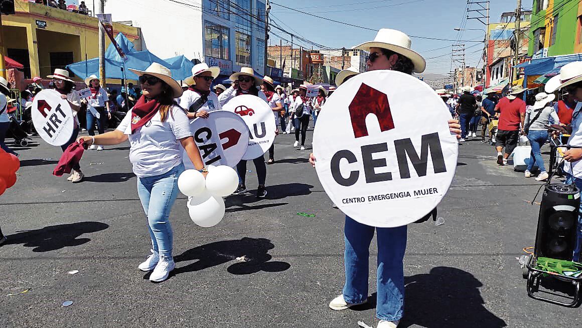 Integrantes del Programa Aurora participaron en el Corso. (Foto: GEC)