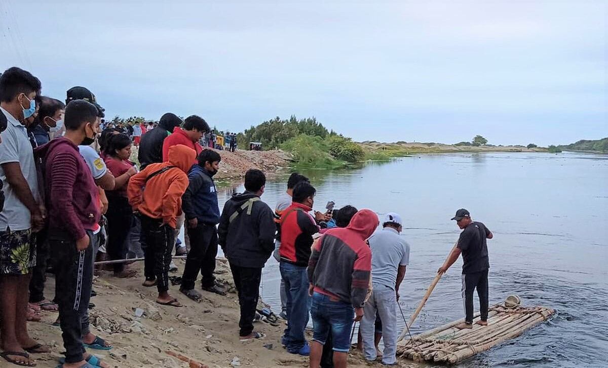 Las cámaras de seguridad instaladas a inmediaciones del puente captaron el momento en que la joven se ahogaba.