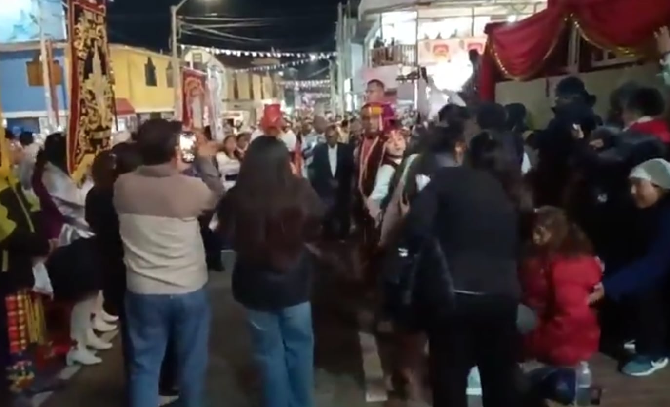 En el distrito de Locumba anoche se efectuó una serenata por el Señor de Locumba y hoy es el día central.