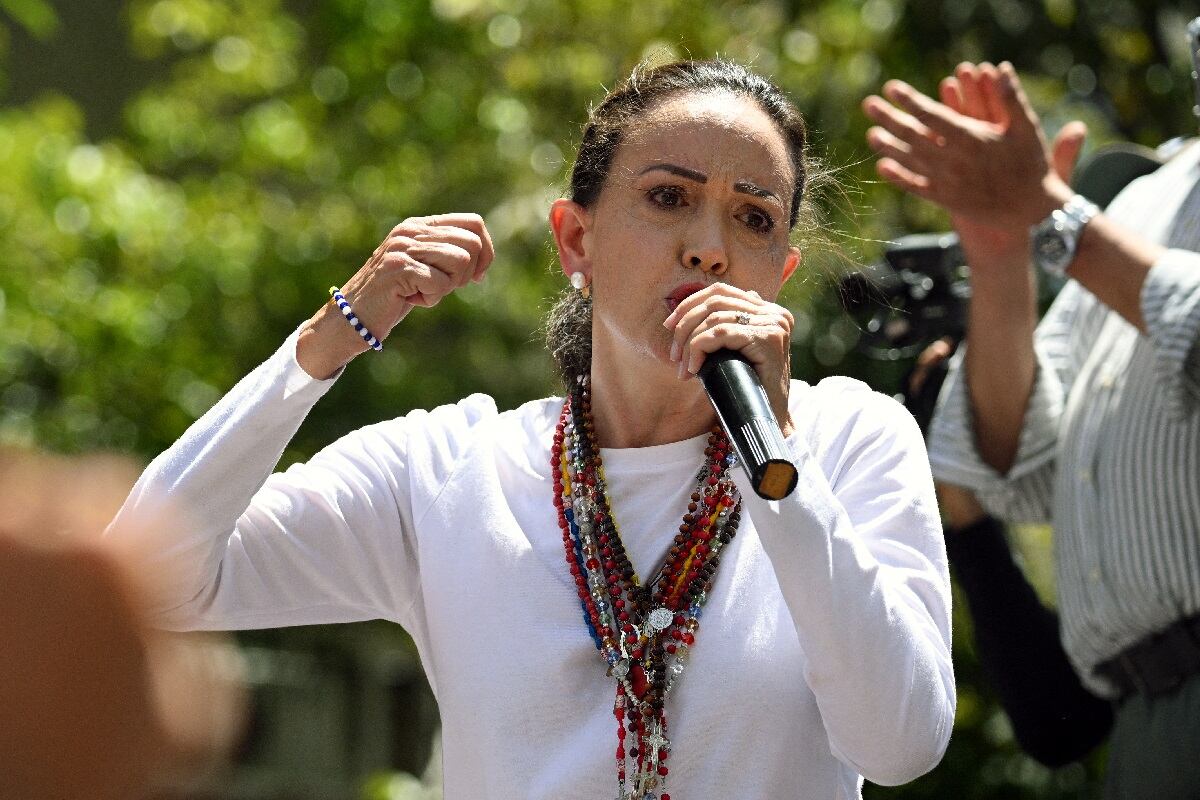 María Corina Machado rechaza nuevas elecciones y pide respeto al voto popular en Venezuela. (Foto de Federico PARRA / AFP)