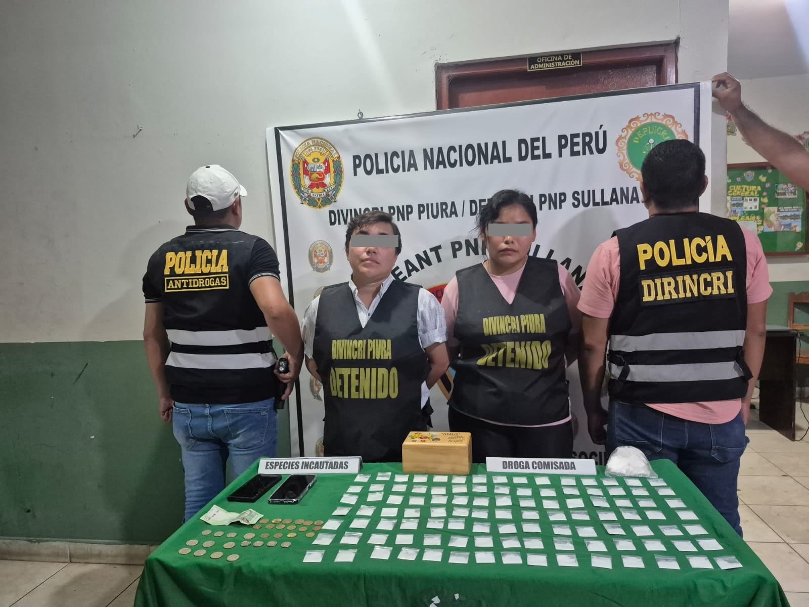 Integrantes de presunta banda capturadas con droga en Sullana
