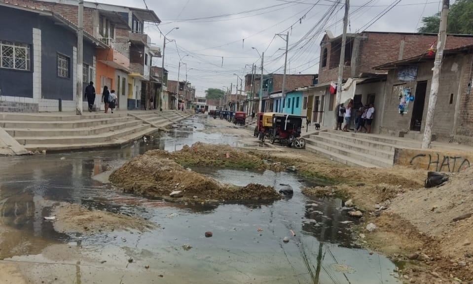 Grave problema lleva varios días e indican que mal olor que emana no los deja vivir tranquilos