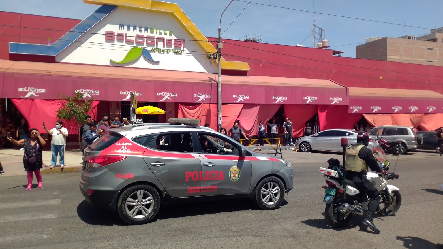 Centro comercial se halla en la avenida Coronel Mendoza del Cercado
