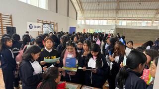 Más de 500 estudiantes descubren su vocación en Feria de Orientación en Chincha