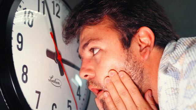 Una noche sin dormir puede causar enfermedades y variar nuestro reloj biológico