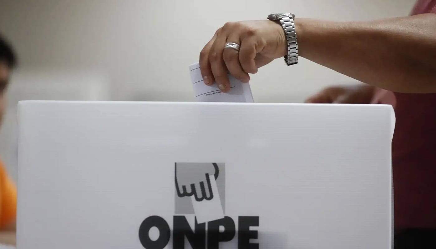 El servicio también permite verificar si un ciudadano fue designado como miembro de mesa titular o suplente para la jornada electoral.