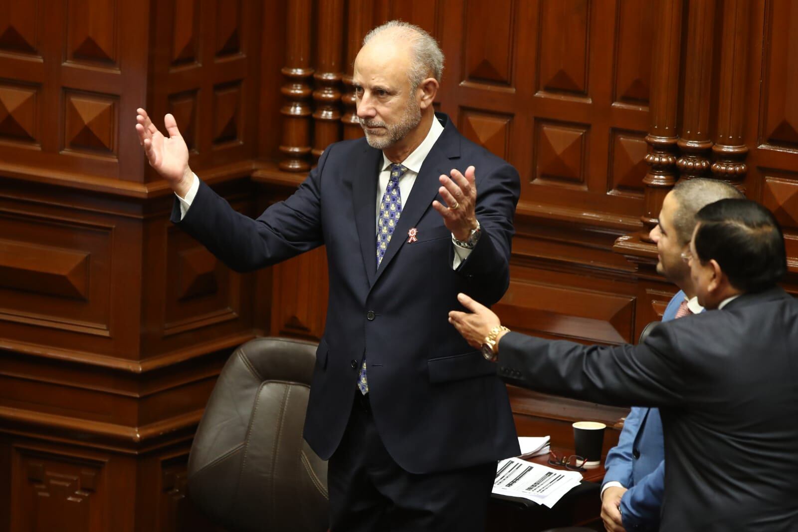 Canciller se presentó ante el Pleno.