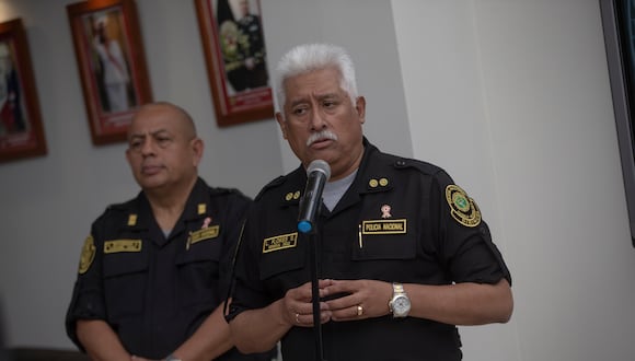 “Aplicamos los protocolos internacionales en este tipo de investigación de delito”, dijo el general PNP, Luis Flores, jefe de la Dirincri.
Foto: Andrés Paredes