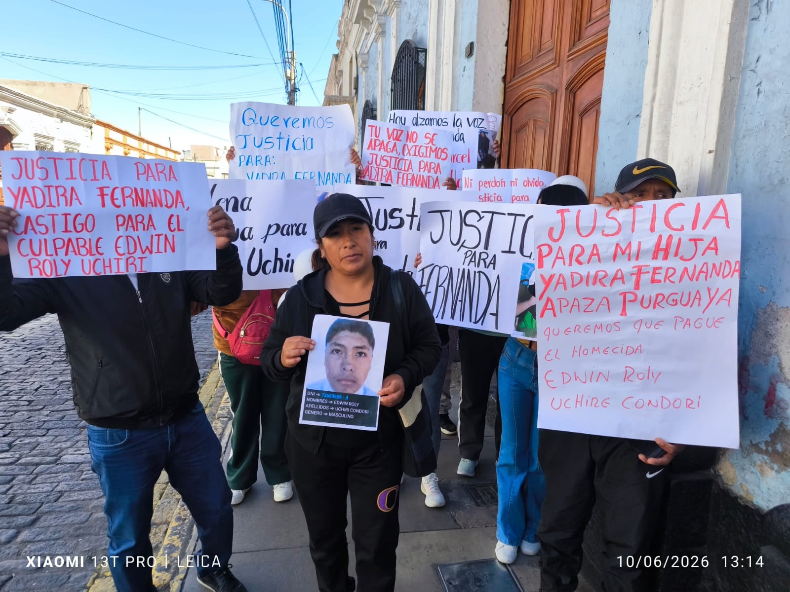 Familiares de Yadira piden cárcel para presunto feminicida. Hecho se registró en una habitación alquilada en el distrito de Cerro Colorado. Foto: GEC.