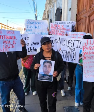 Familiares de Yadira piden cárcel para presunto feminicida. Hecho se registró en una habitación alquilada en el distrito de Cerro Colorado. Foto: GEC.