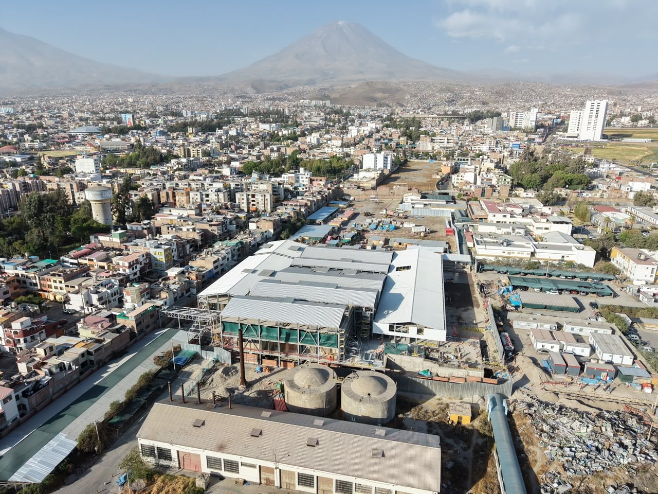 Hospital de contingencia del Iren Sur, en Arequipa. Foto: ANIN.