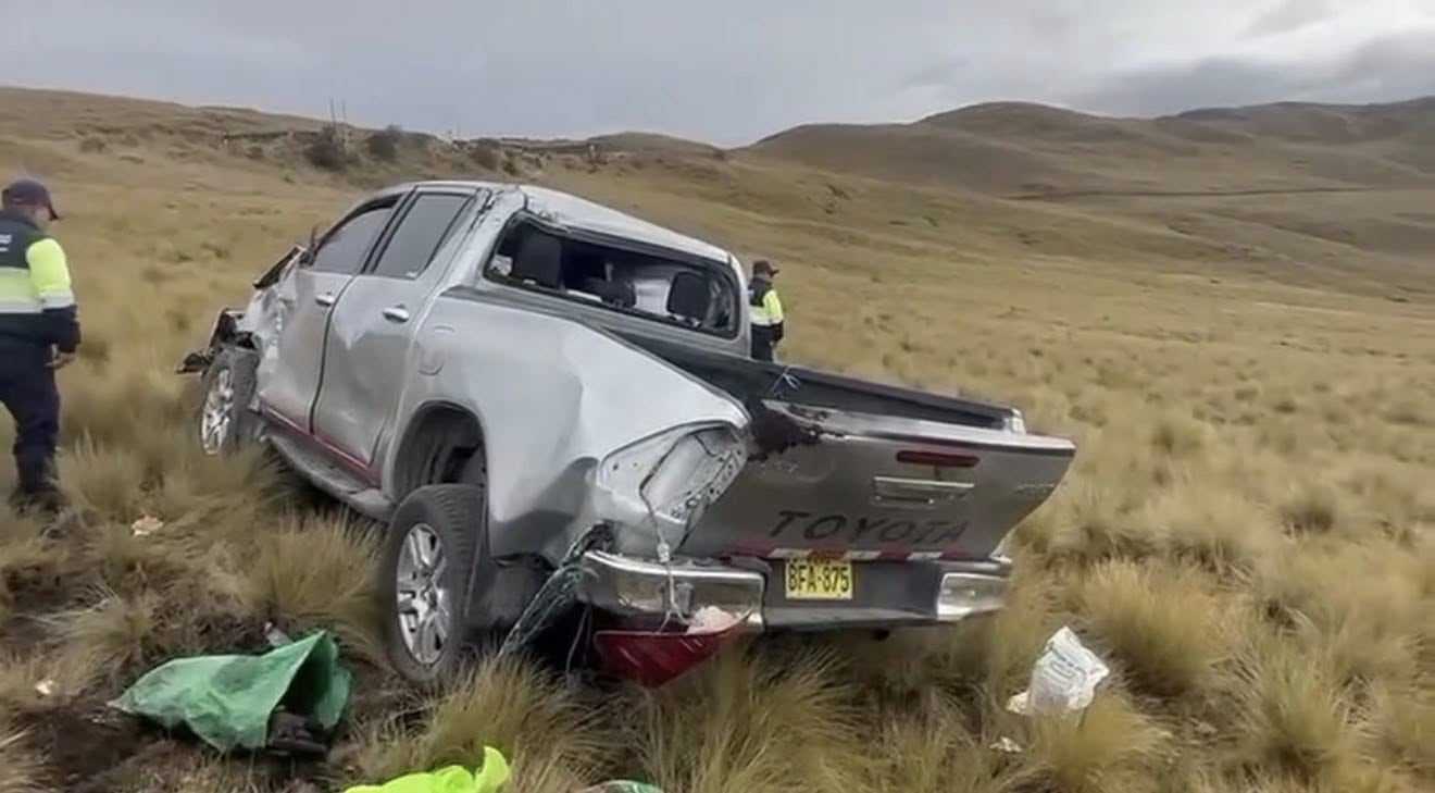Camioneta donde viajaba la víctima mortal se despistó en la vía Huamachuco-Trujillo.