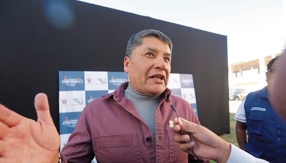 Alcalde Víctor Hugo Rivera, criticó la falta de obras para Arequipa| Foto: Leonardo Cuito