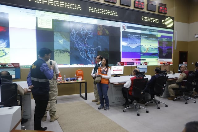 Keiko Fujimori anuncia despliegue de ministros por lluvias y suspensión de vuelos en Tacna (Foto: Mario Zapata/GEC)