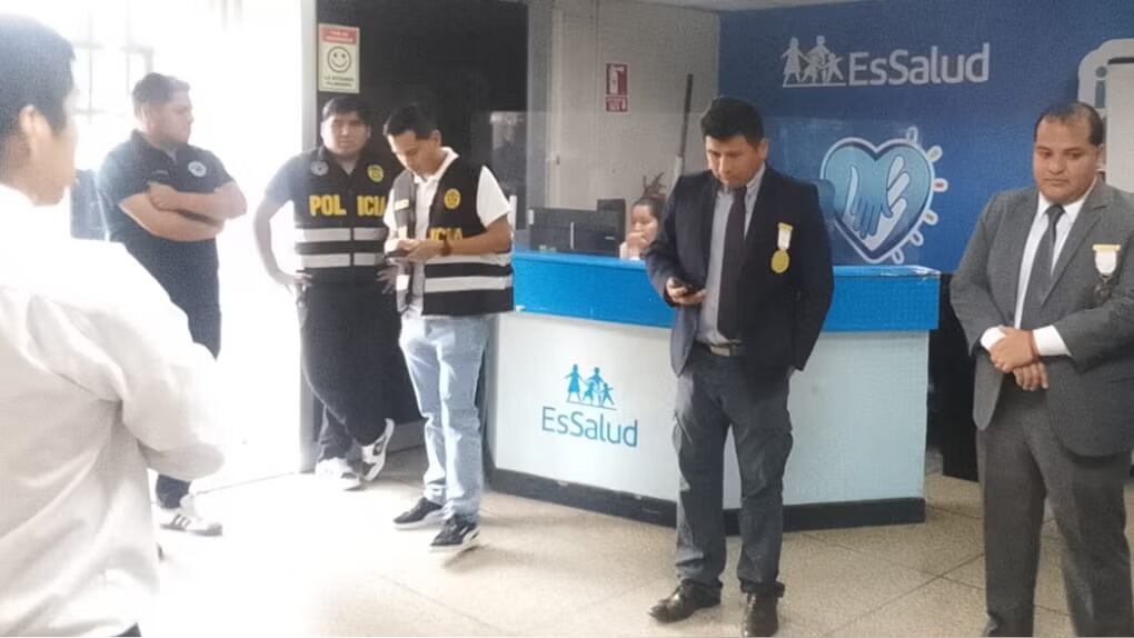 Fiscalía realizó diligencias en sede de EsSalud por presunta corrupción en la institución. Foto: Difusión.