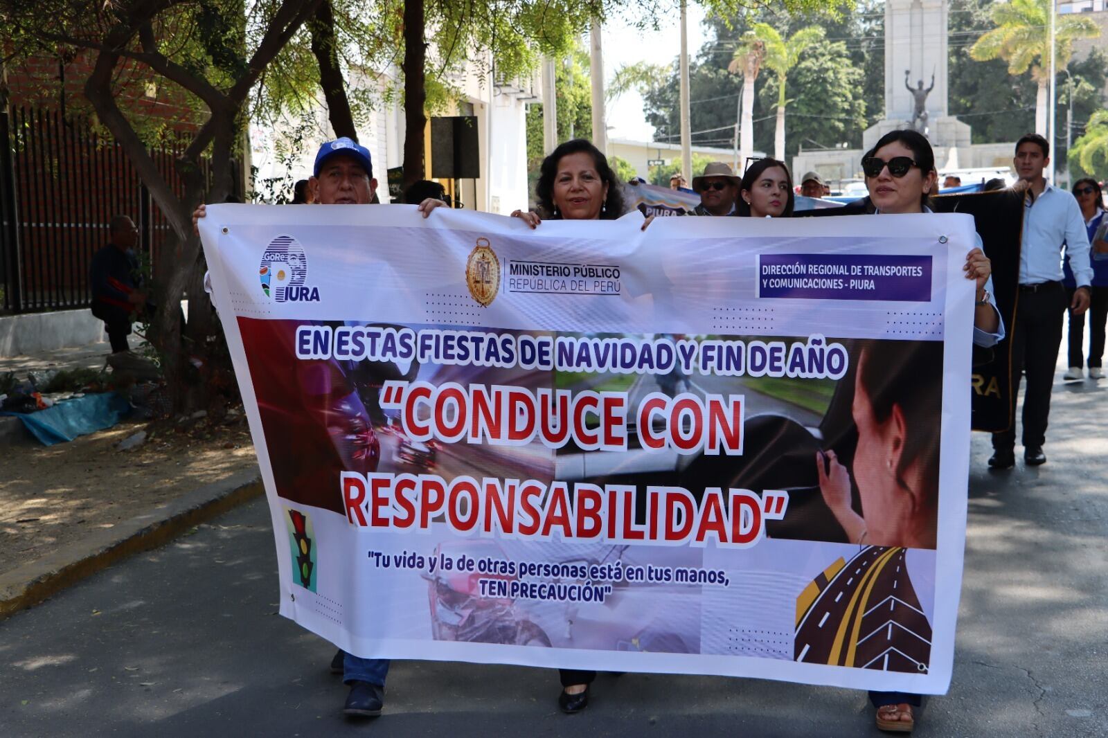 Salen a las calles para sensibilizar a conductores y peatones