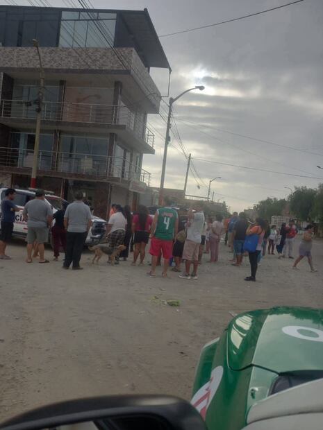 Trujillo: Acribillan a hombre dentro de su vehículo en La Esperanza