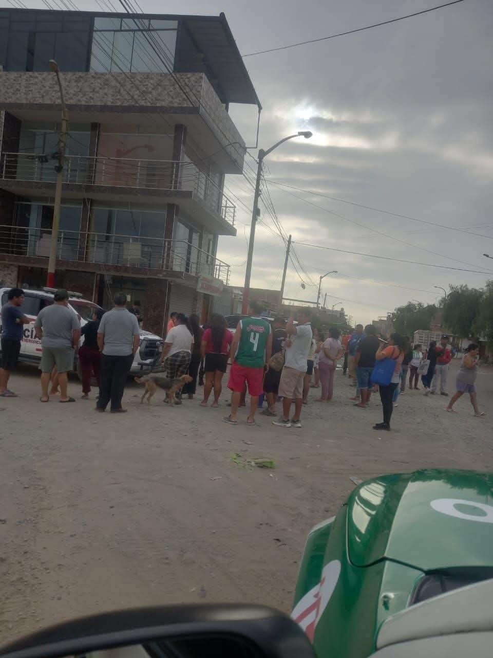 Sus amigos y familiares lo evacuaron al Hospital de Alta Complejidad Virgen de la Puerta, pero los médicos confirmaron su fallecimiento.