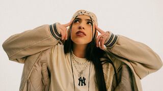 Atina lanza “Curita pal Cora” tras ser destacada por Billboard como artista emergente