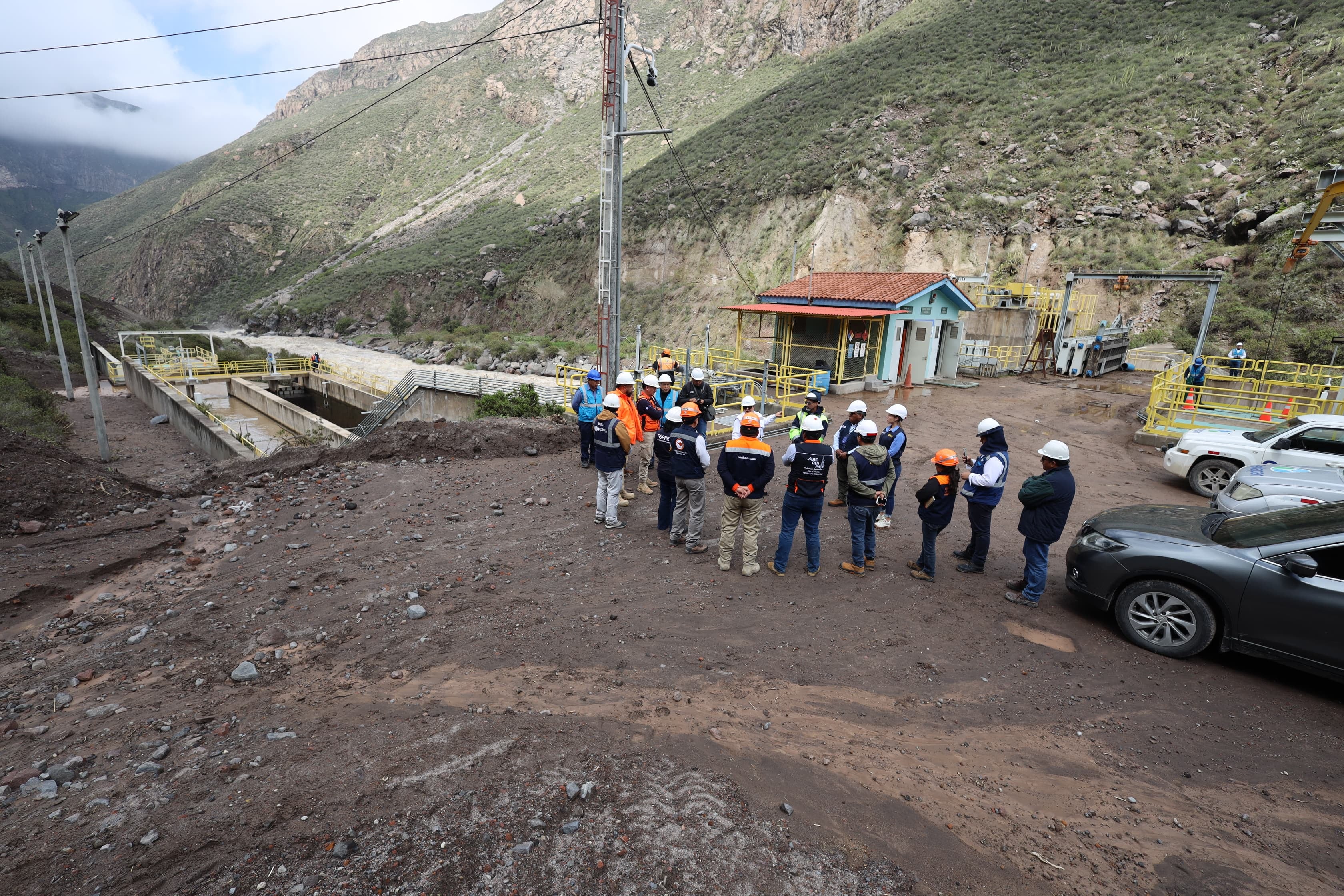 Visita a la quebrada Mata Gente y planta de tratamiento Miguel de la Cuba. Foto: difusión.