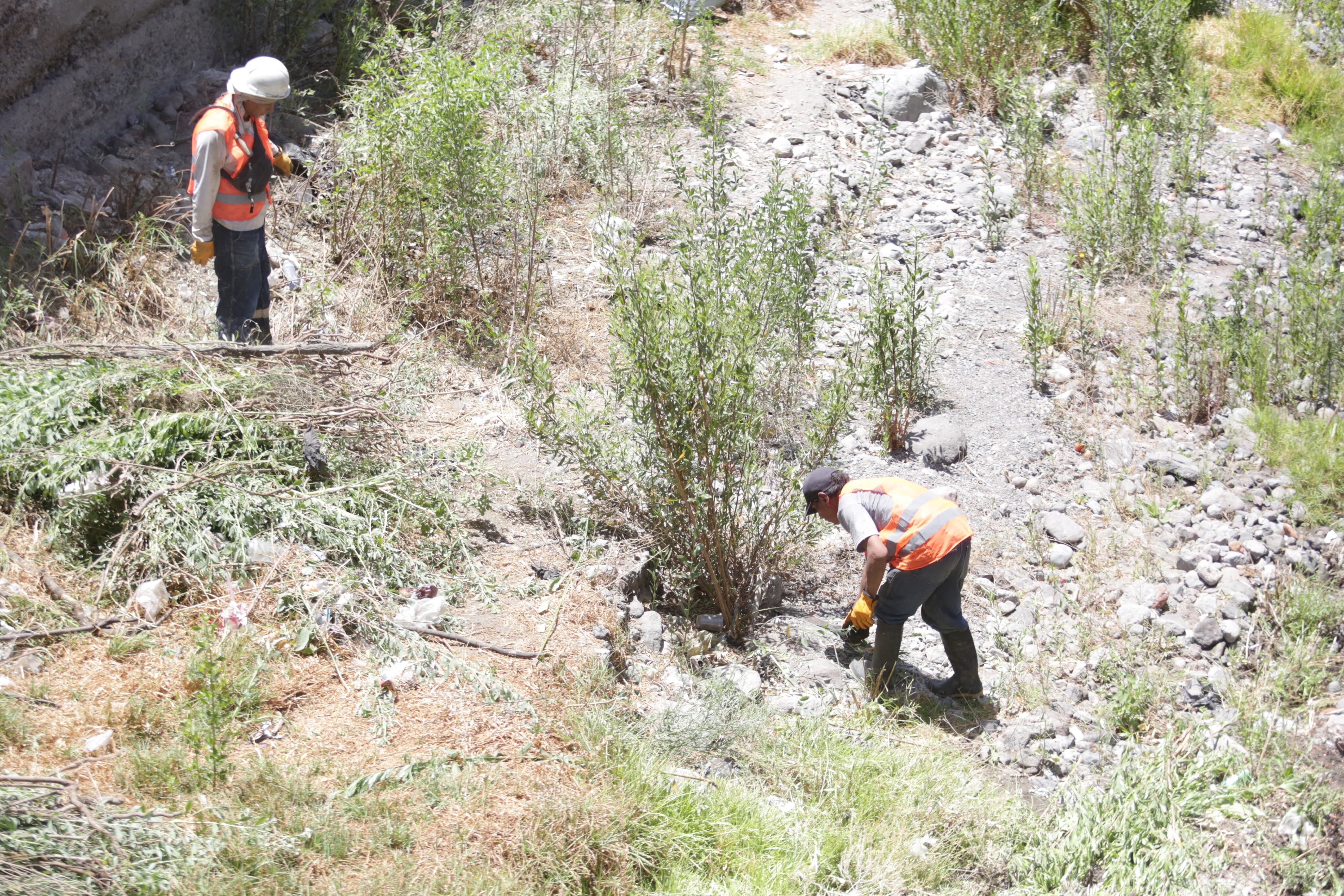 Limpieza y descolmatación de las quebradas del Cercado de Arequipa. (Foto: Leonardo Cuito)