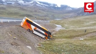 Bus se despista y termina fuera de la vía en la carretera Canta–Huayllay