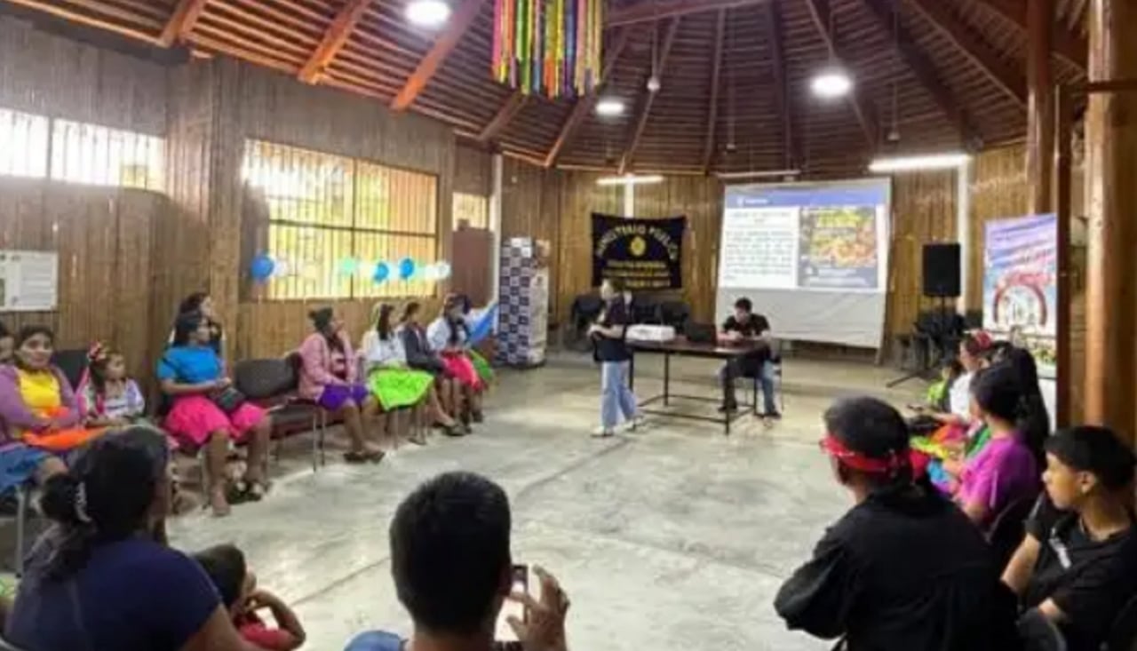 Jornada de orientación incluyó capacitación sobre amenazas, discriminación y mecanismos de denuncia.