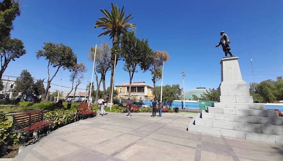 La estatua del mártir arequipeño Mariano Melgar está en un parque construido en su honor. (Foto: Soledad Morales)