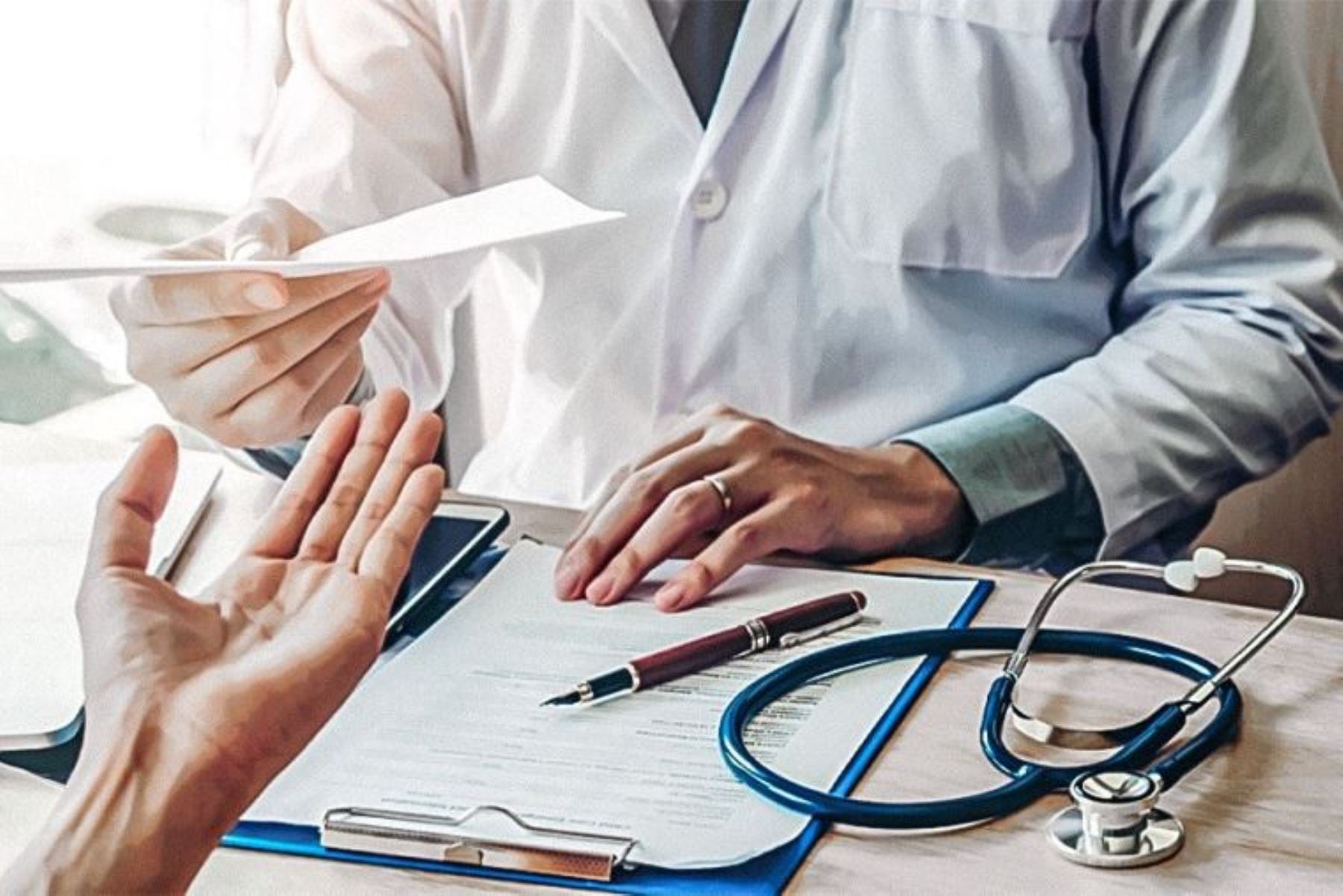 El descanso médico es un derecho que todo trabajador tiene en caso presente enfermedad o accidente. Foto: Andina